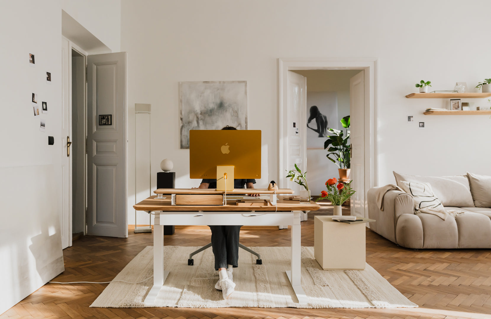 Oakywood at your desks.